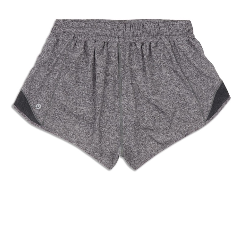 lululemon athletica hotty hot shorts 2.5” - 6